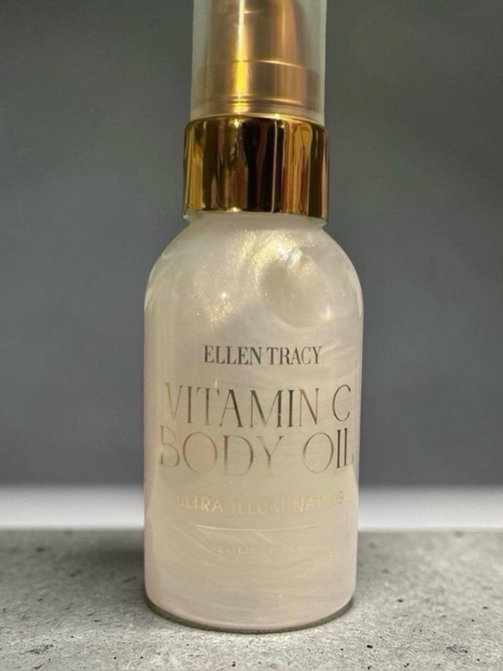 ⭐️ Ellen Tracy Vitamin C Ultra Illuminating Body Oil